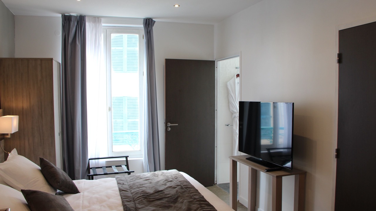 Photo of Bedroom in Poissy
