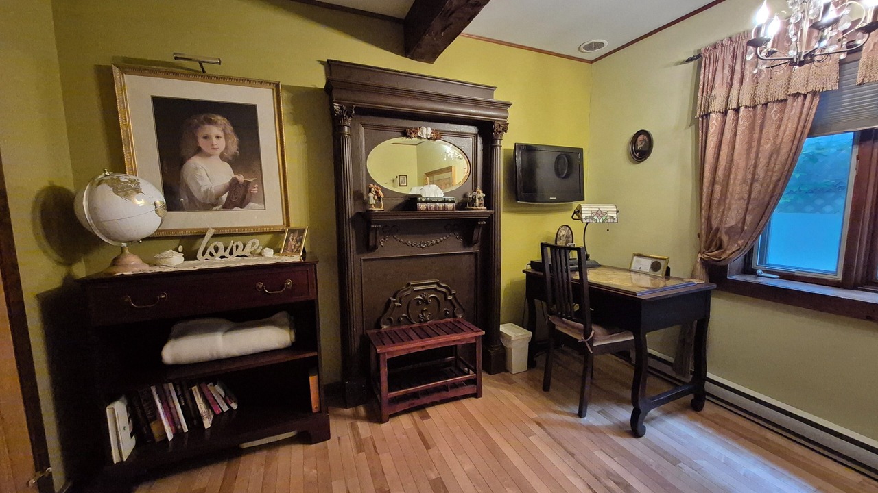 Photo of Bathroom in Longueuil