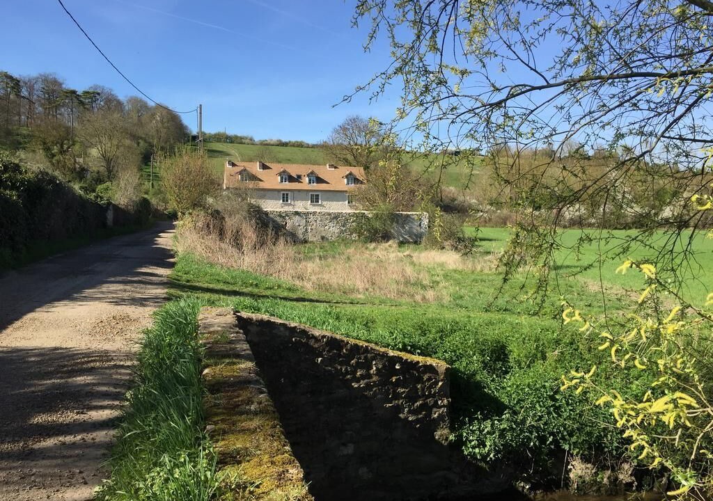 Photo of Others in Thiveral-Grignon