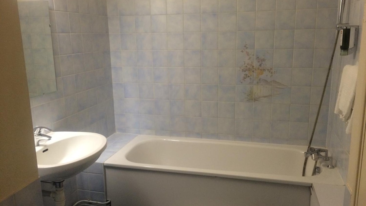 Photo of Bathroom in Gien