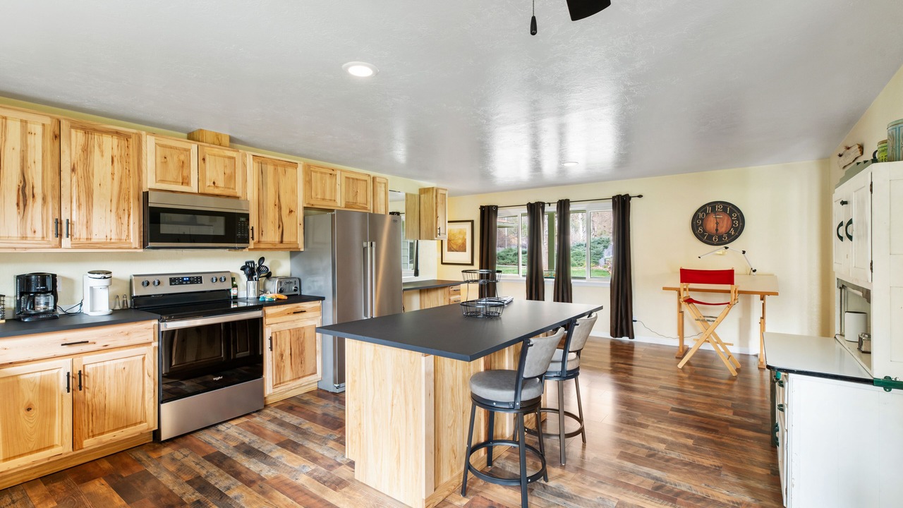 Photo of Kitchen in Douglas City