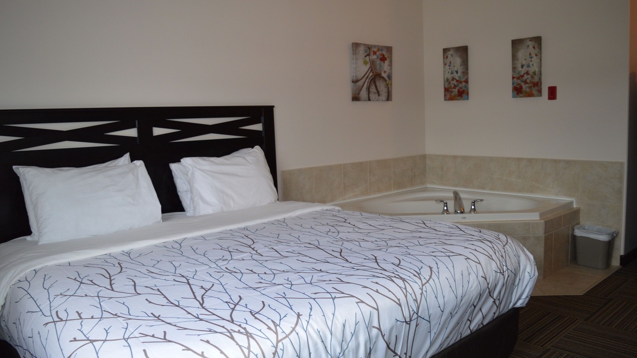 Photo of Bedroom in Iroquois Falls