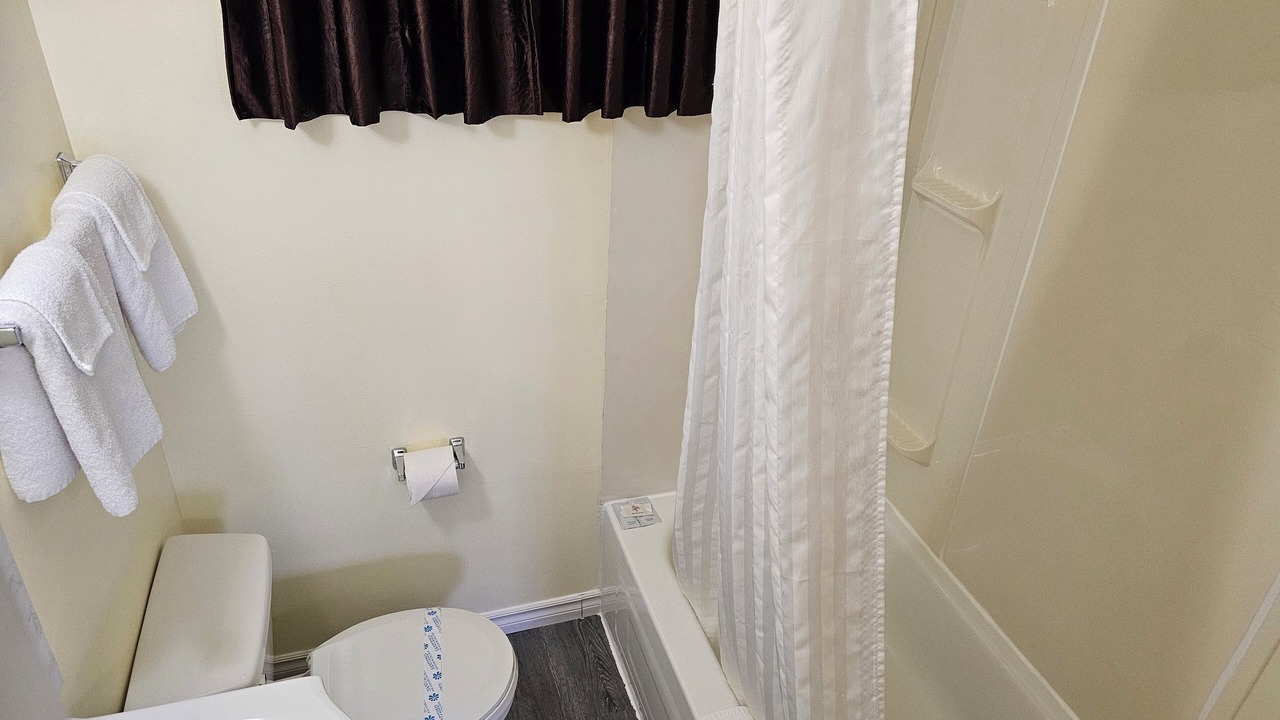 Photo of Bathroom in Wahnapitae
