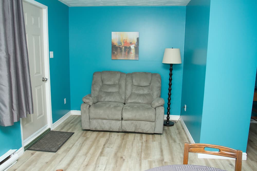 Photo of Livingroom in Milton