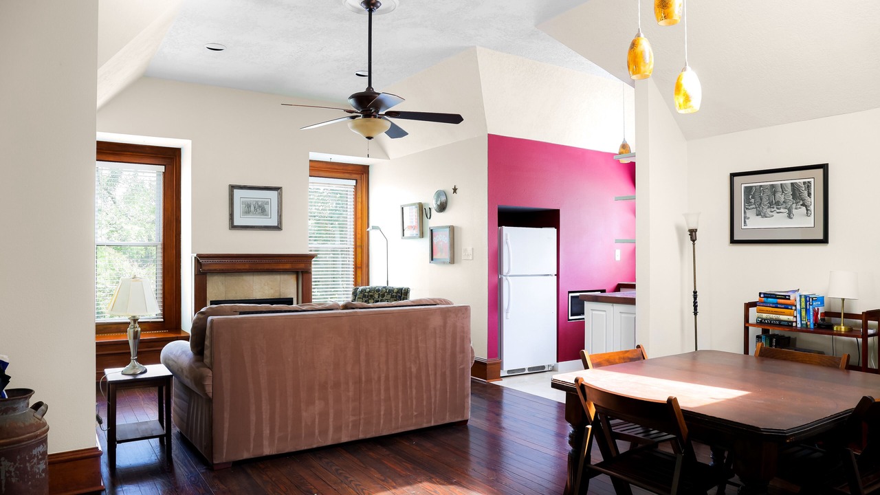 Photo of Livingroom in Clarksville