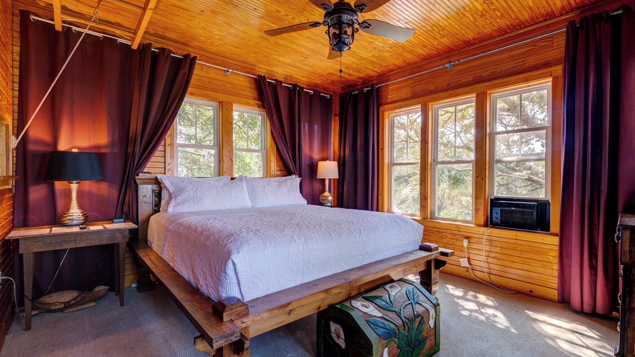 Photo of Bedroom in Folly Beach