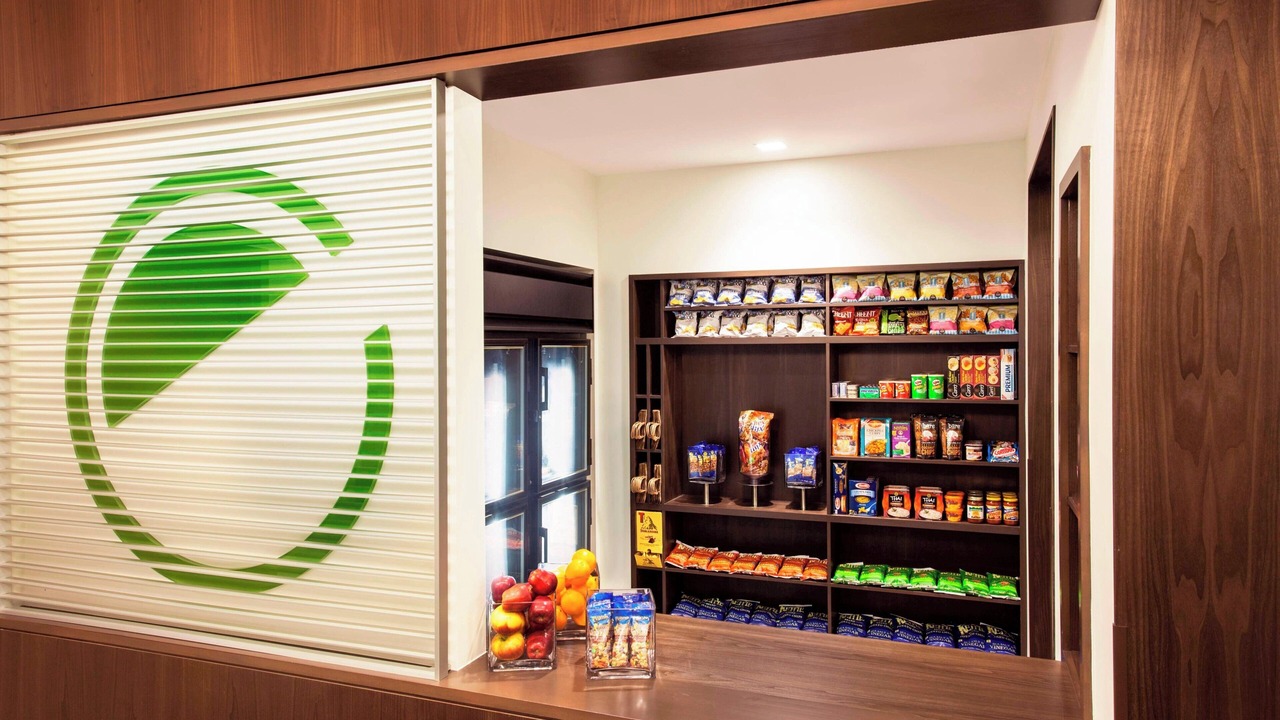 Photo of Others in D Street - West Broadway