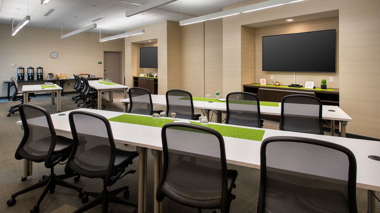 Photo of Others in D Street - West Broadway