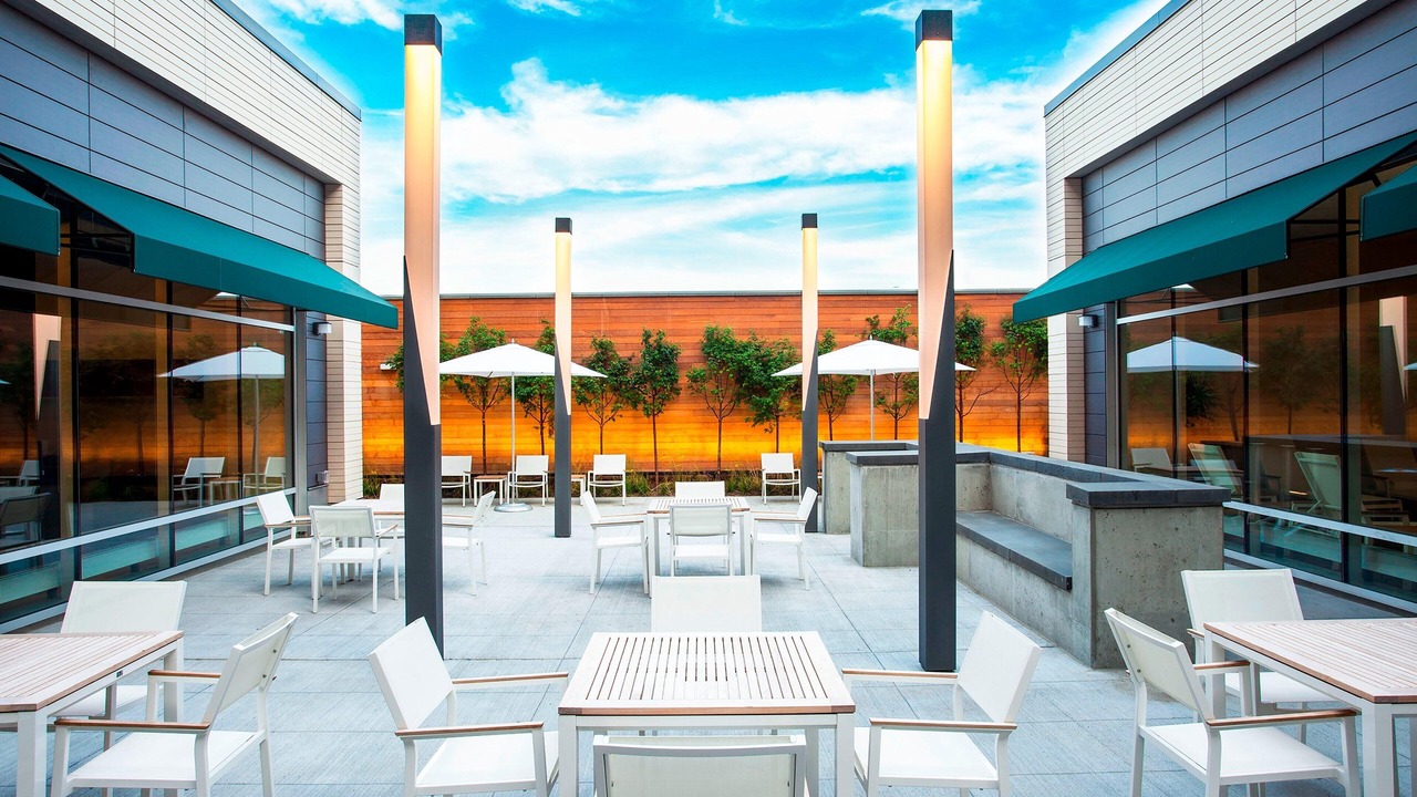 Photo of Others in D Street - West Broadway