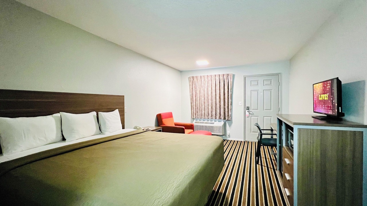 Photo of Bedroom in Gore