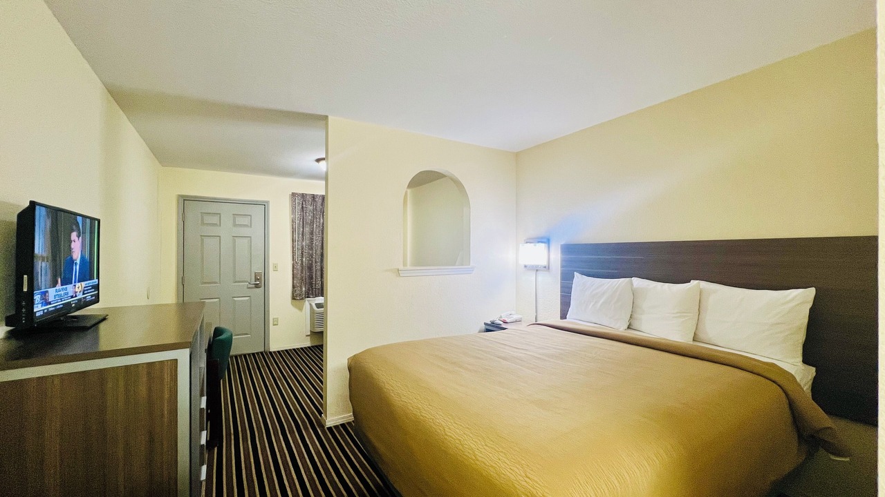 Photo of Bedroom in Gore
