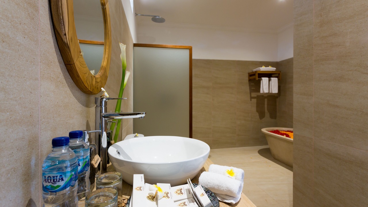 Photo of Bathroom in Kedewatan