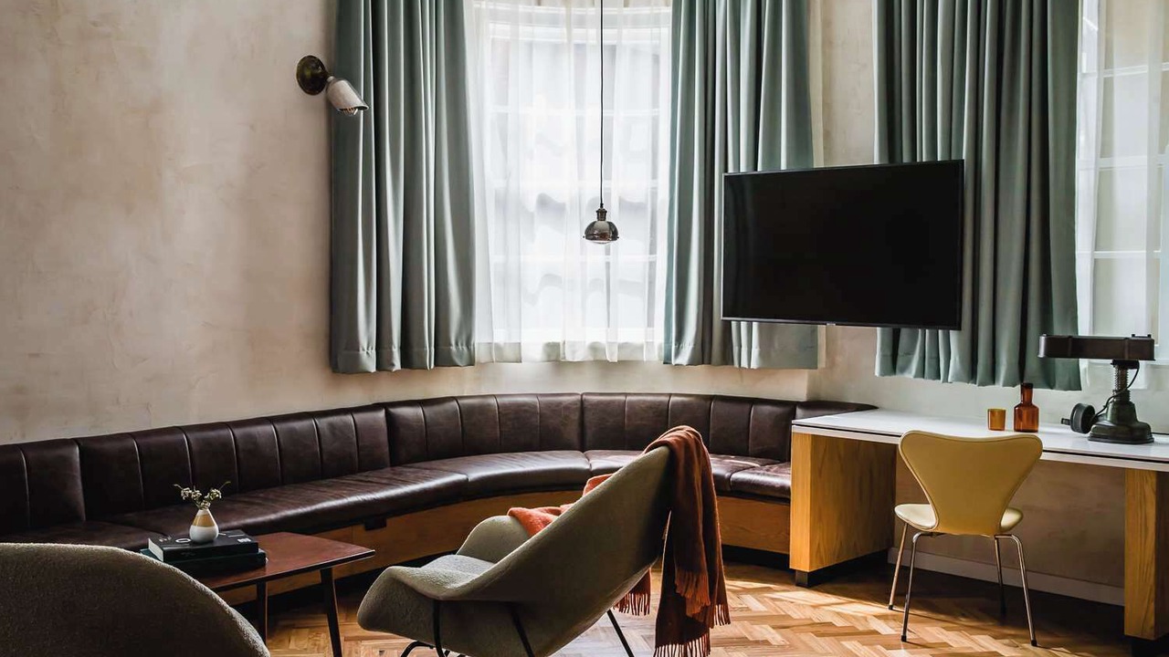 Photo of Others in Chippendale