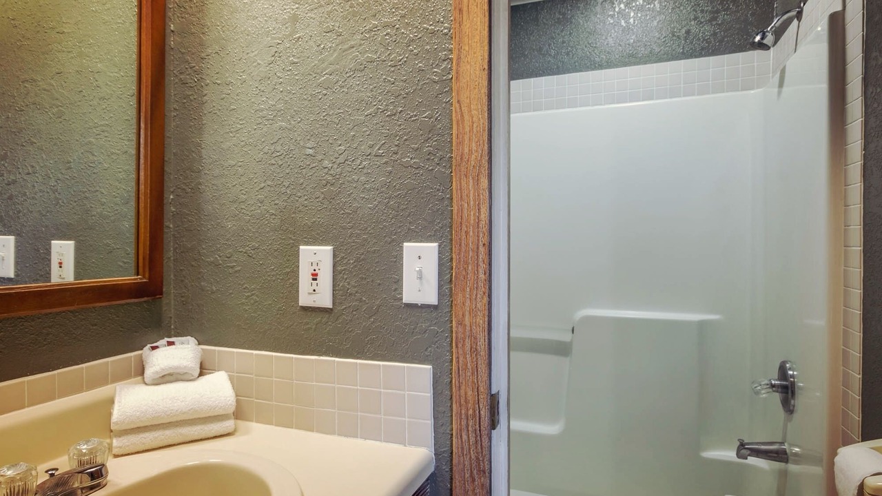 Photo of Bathroom in Wamego