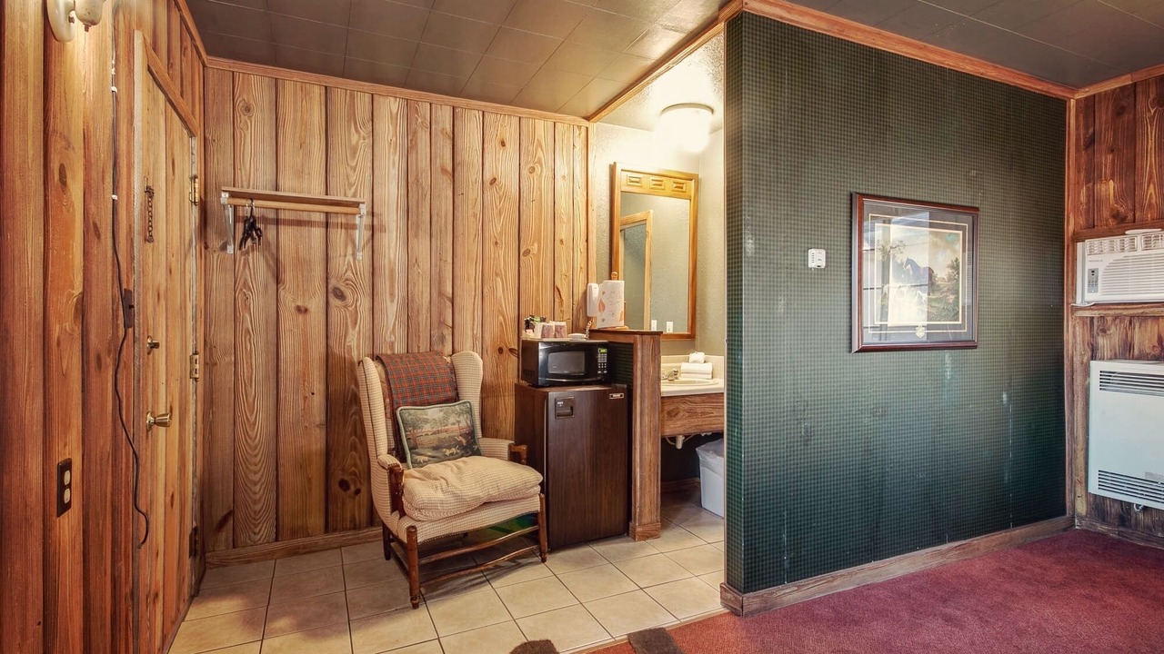 Photo of Bedroom in Wamego