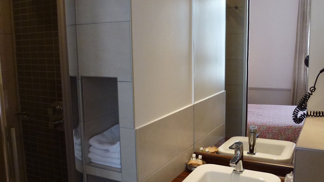 Photo of Bathroom in Azay-le-Rideau