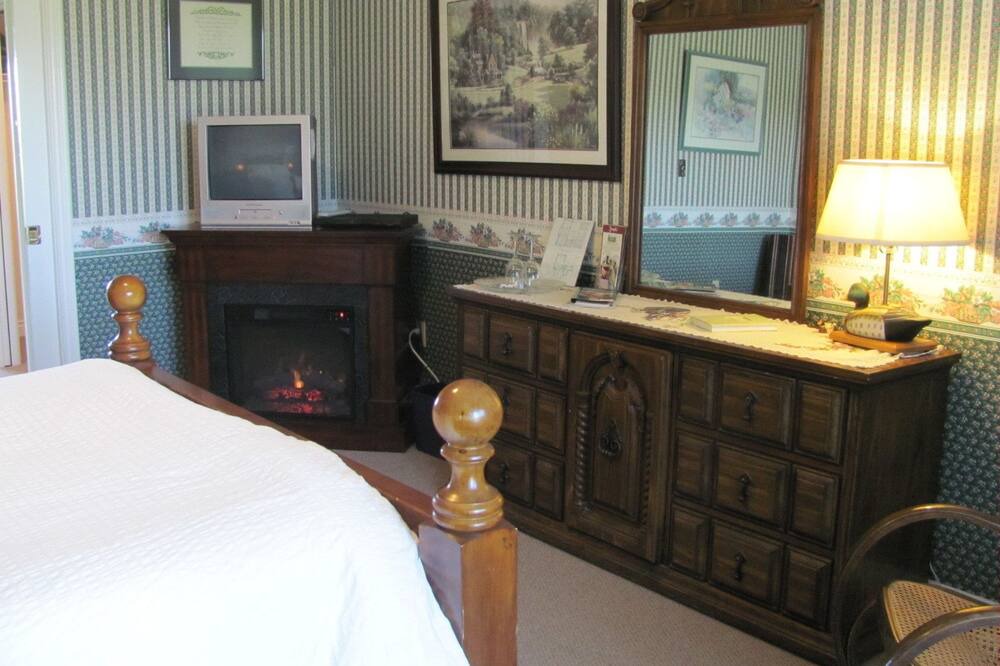 Photo of Bedroom in Virgil