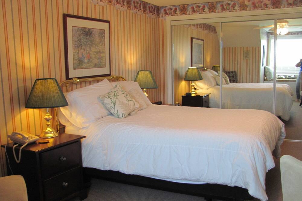 Photo of Bedroom in Virgil
