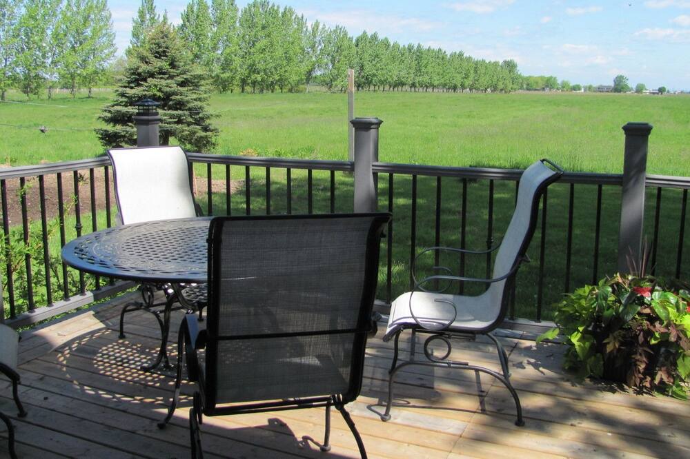 Photo of Patio Balcony in Virgil