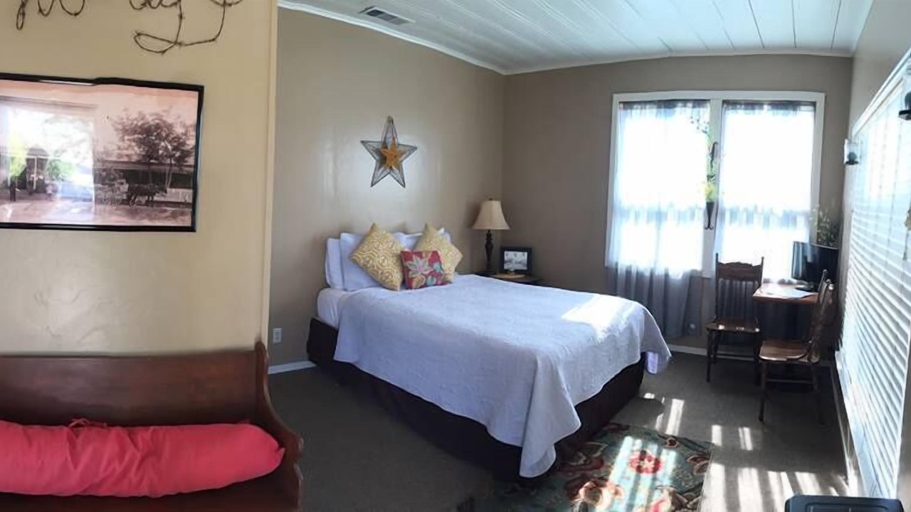 Photo of Bedroom in Mariposa