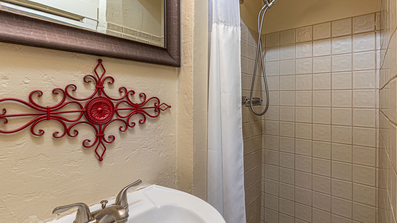 Photo of Bathroom in Mariposa