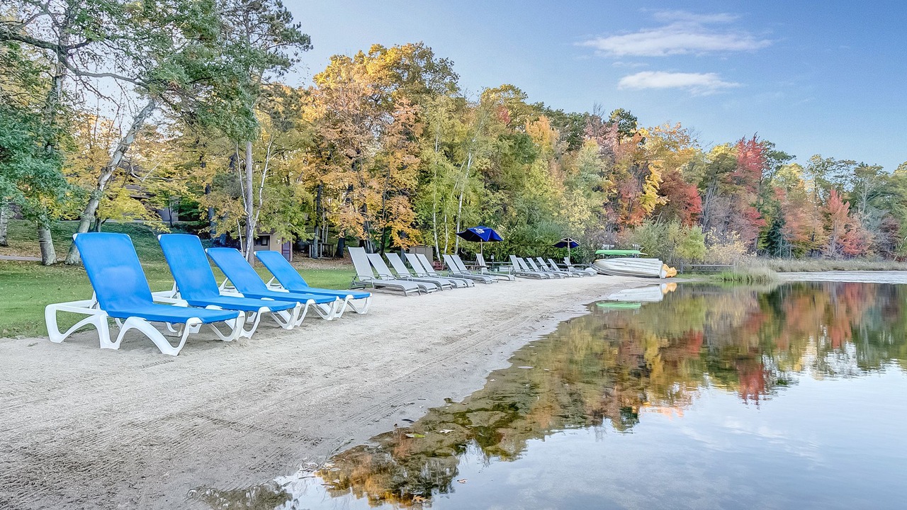 Photo of Others in Lake Shore
