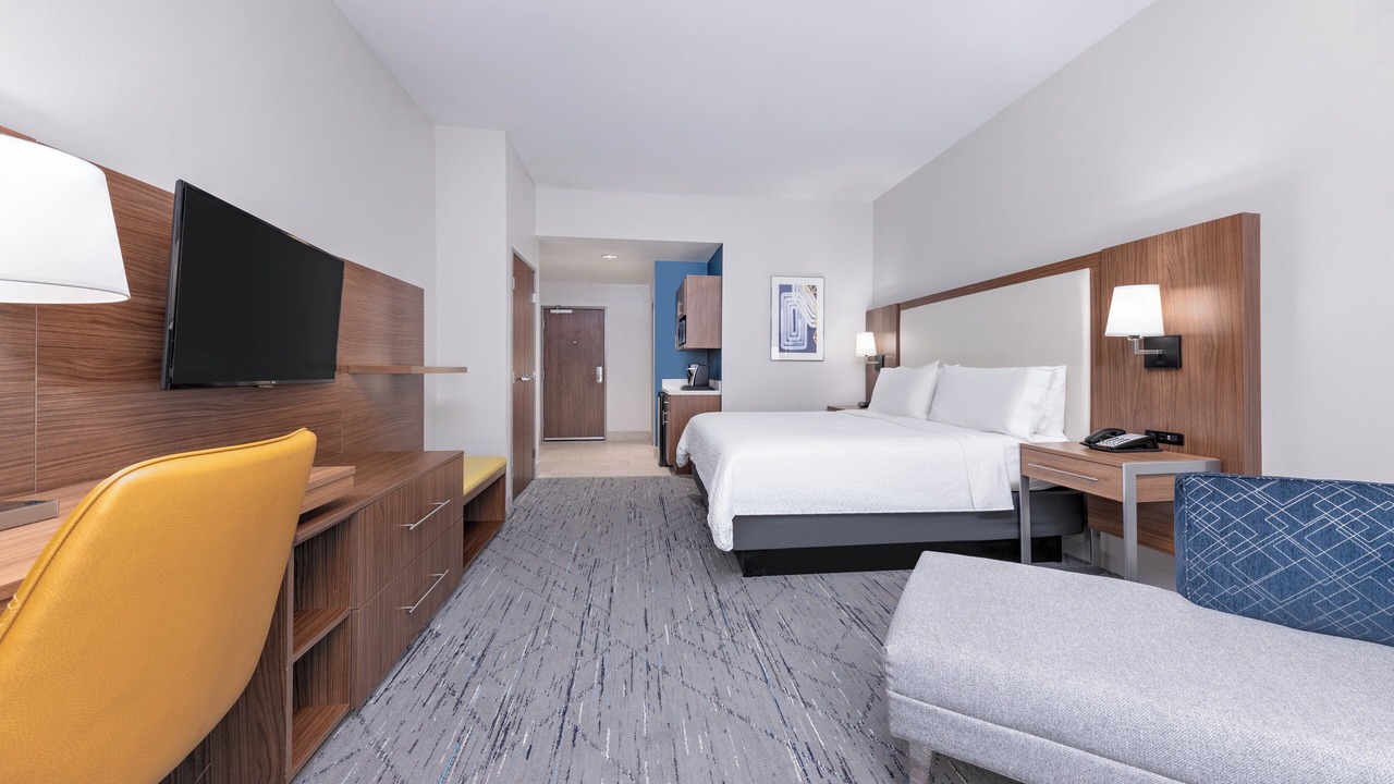 Photo of Bedroom in Braeswood Place