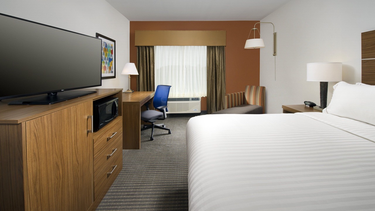 Photo of Bedroom in Bay City