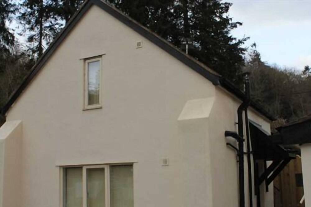 Photo of Outdoor in Gwernymynydd