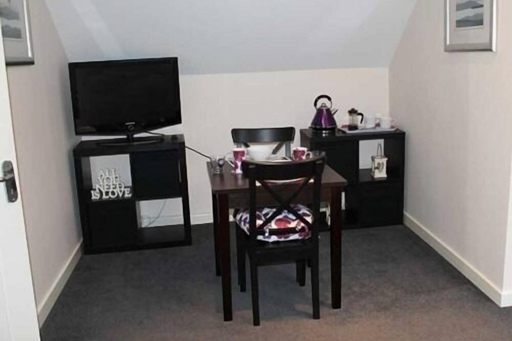 Photo of Bedroom in Gwernymynydd