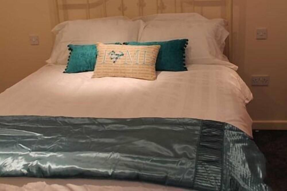 Photo of Others in Gwernymynydd