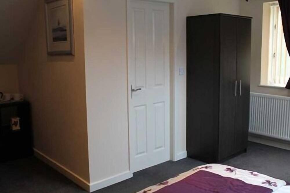 Photo of Others in Gwernymynydd