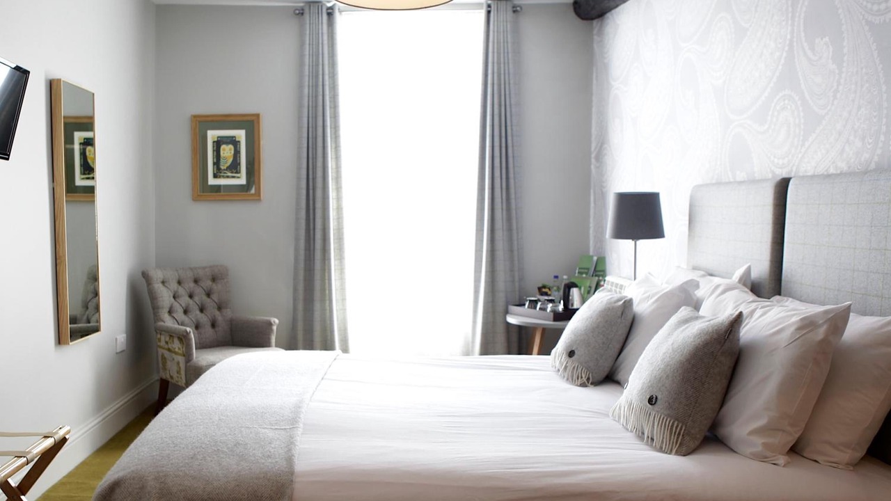 Photo of Bedroom in Warwick Town Centre