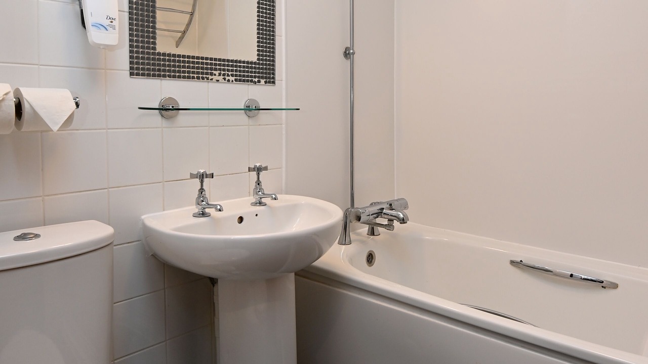 Photo of Bathroom in Thatcham