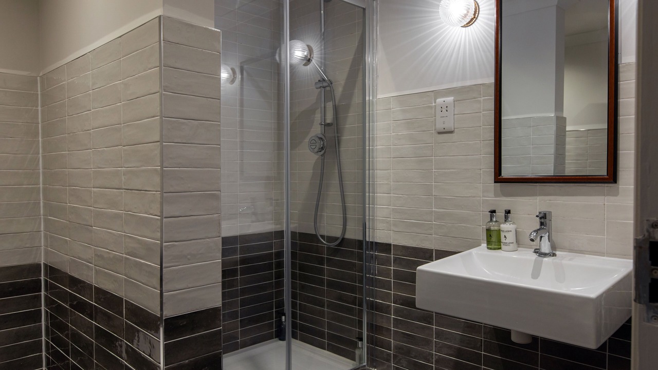 Photo of Others in Five Oak Green