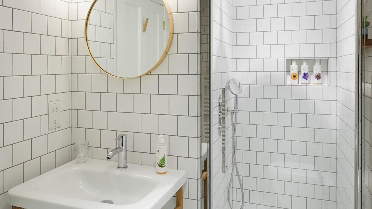 Photo of Bathroom in Ebbesborne Wake