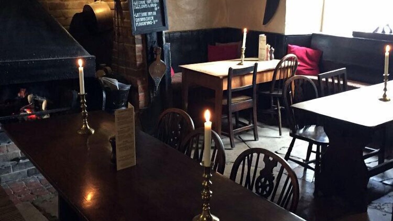 Photo of Others in Ebbesborne Wake