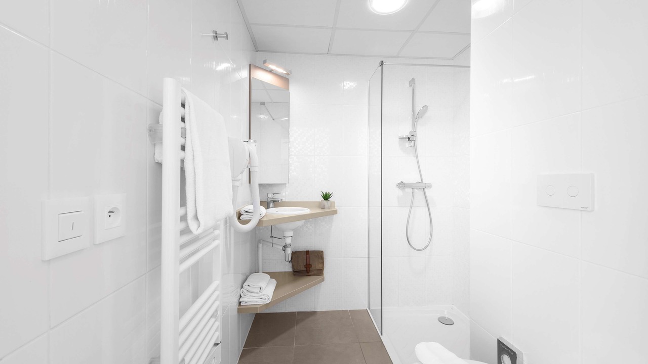 Photo of Bathroom in Meyzieu