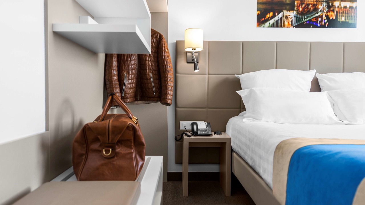 Photo of Bedroom in Meyzieu