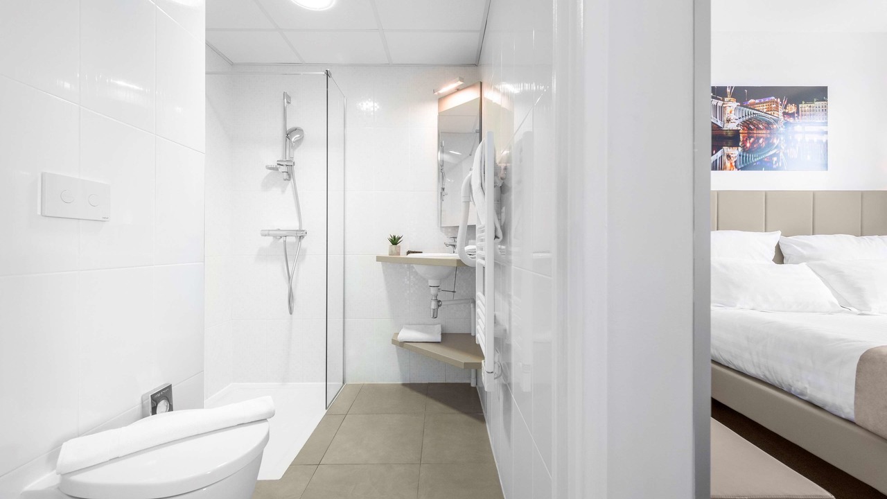 Photo of Bathroom in Meyzieu