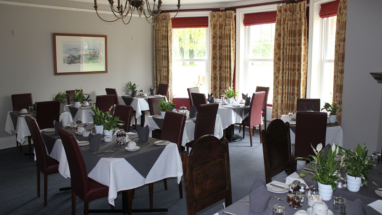 Photo of Others in Combpyne