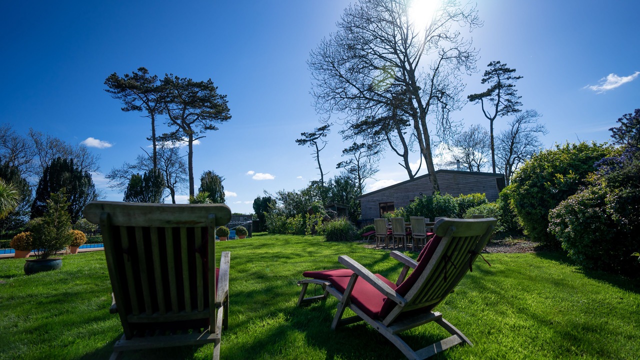 Photo of Outdoor in Combpyne