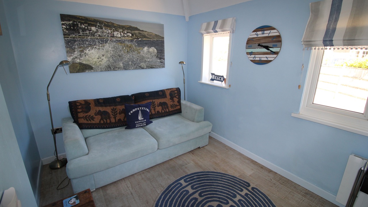 Photo of Others in Combpyne