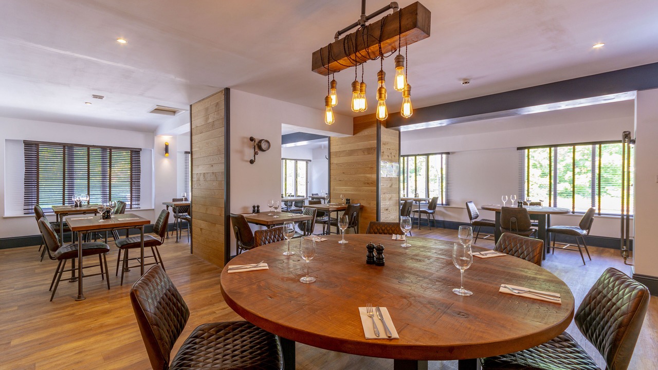 Photo of Others in Hooton