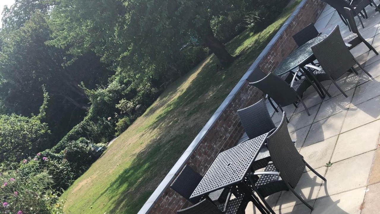 Photo of Patio Balcony in Hooton