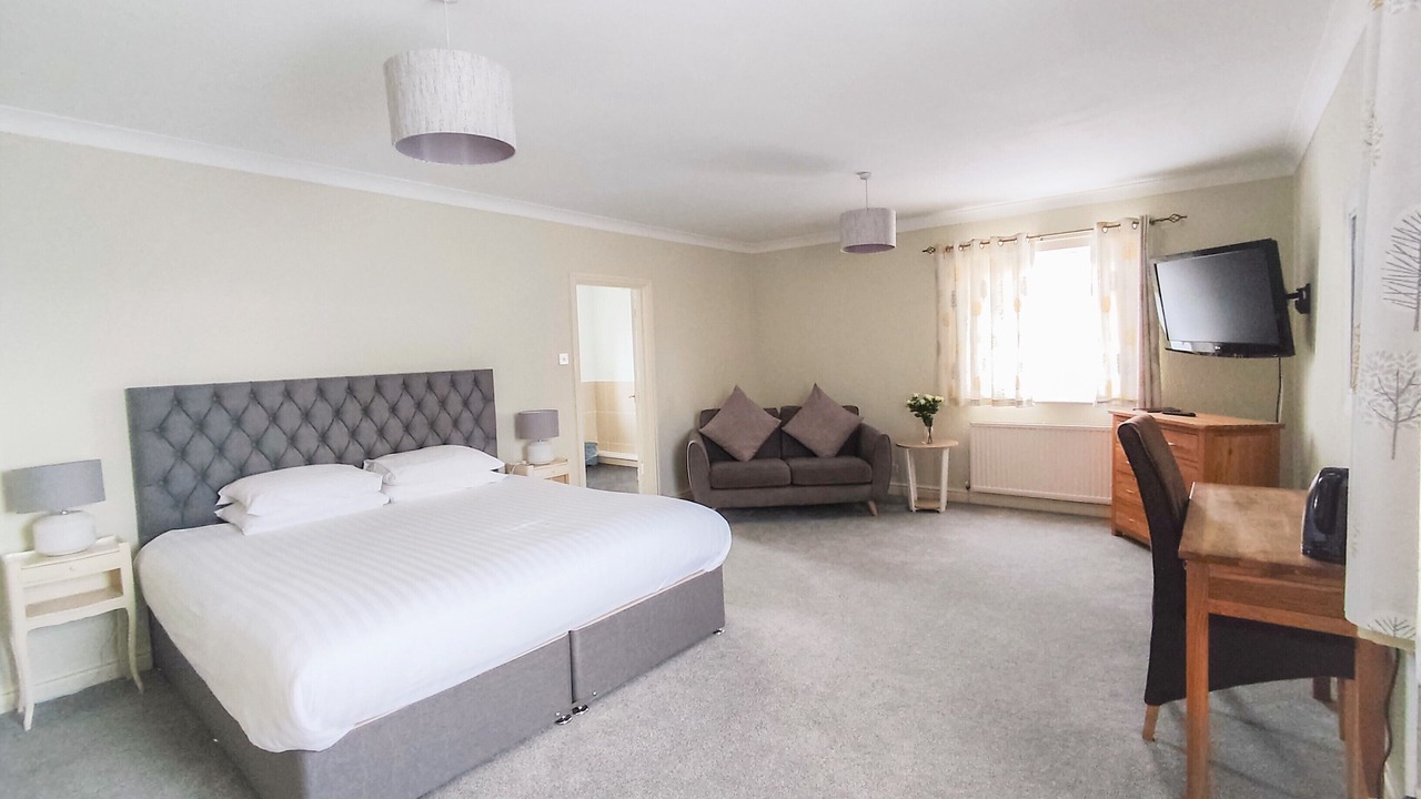 Photo of Others in Hooton