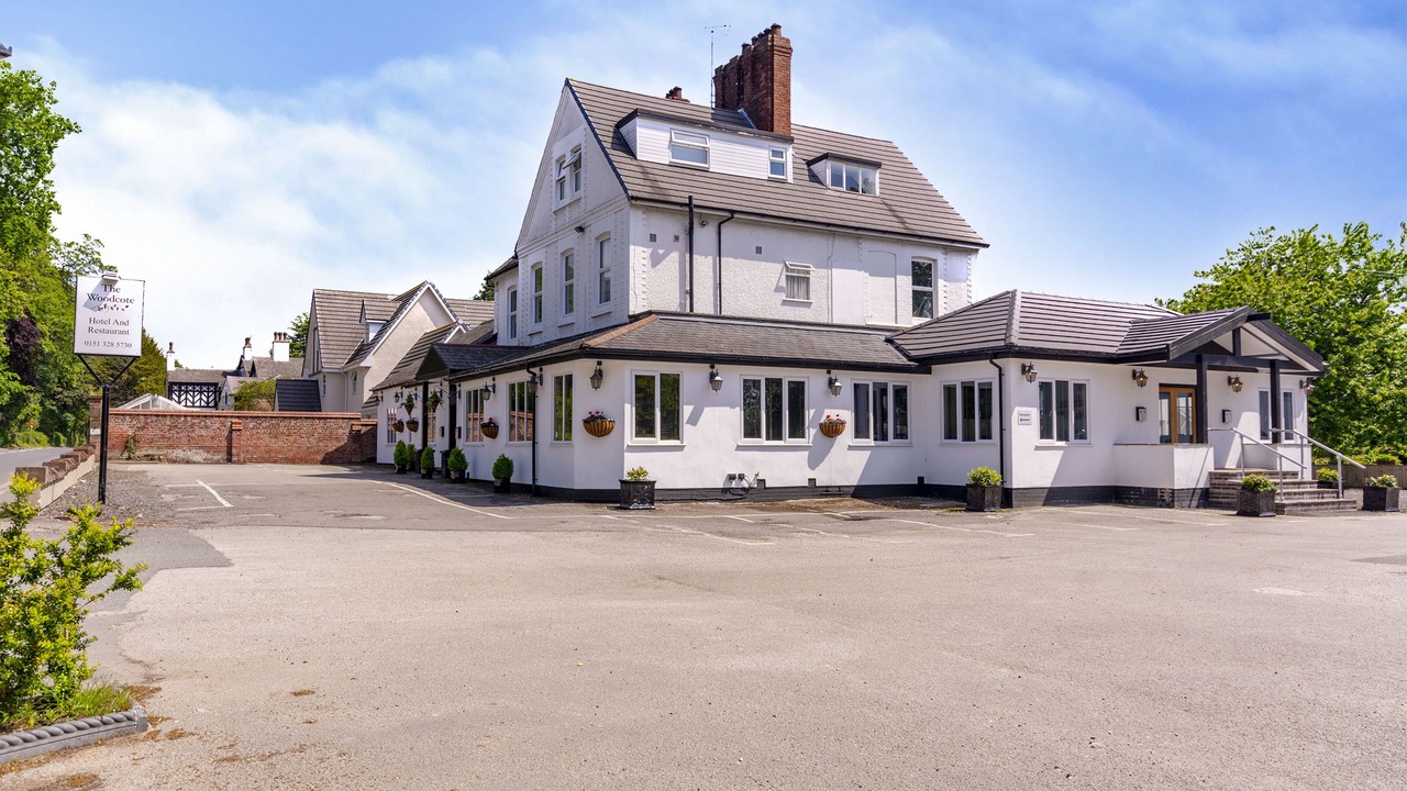 Photo of Outdoor in Hooton