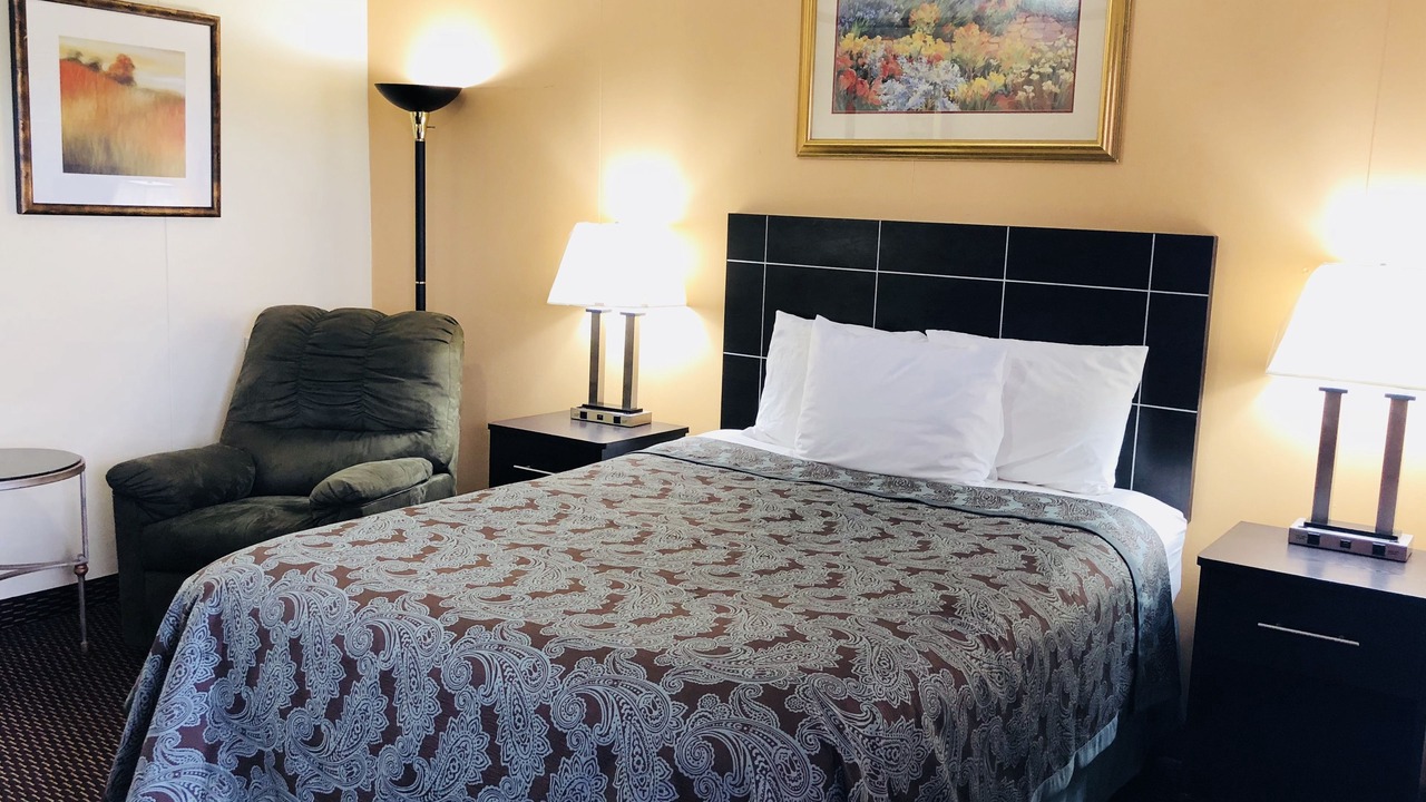 Photo of Bedroom in Elk City