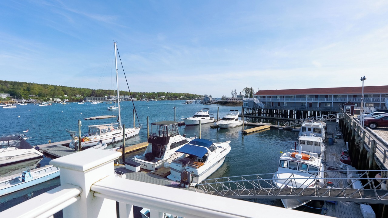Photo of Bedroom in Boothbay Harbor