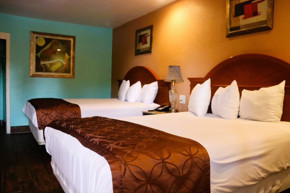 Photo of Bedroom in Mosswood